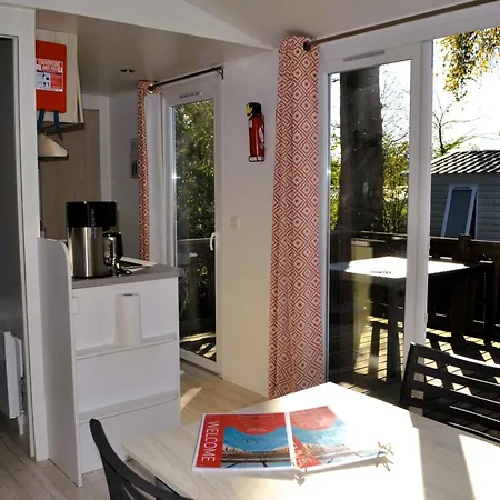 Le Petit Paradis