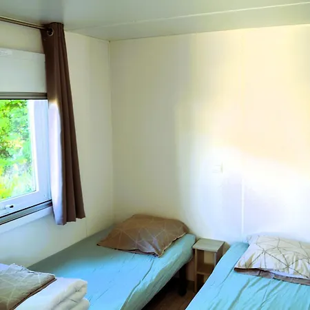 Le Petit Paradis Litteau